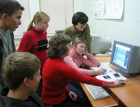 Табачник: на 22 украинских школьника приходится один работающий компьютер
