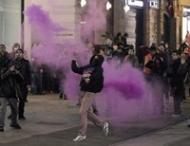 В&nbsp;Стамбуле слезоточивым газом и&nbsp;водометами разогнали протестующих (фото)