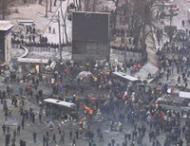 Митингующие на&nbsp;Грушевского укрепляют баррикады