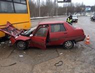 В&nbsp;Макеевке и&nbsp;Донецке в&nbsp;столкновениях легковушек с&nbsp;рейсовыми автобусами травмированы семь человек (фото)