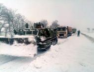 Спасатели в&nbsp;Запорожской области вызволили из&nbsp;снежных заторов почти 40 человек и&nbsp;два десятка автомобилей