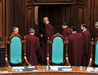 Раде предложили сформировать новый Конституционный суд