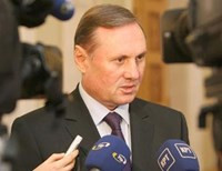 Ефремов не исключает выхода депутатов из фракции Партии регионов