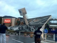 Ницца обрушение крыши торговый центр