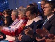 Дмитрий Медведев уснул на&nbsp;открытии сочинской Олимпиады (видео)