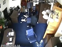 Опубликовано видео погрома в здании КГГА
