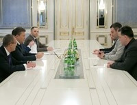 Кличко и Яценюк проводят встречу с Януковичем