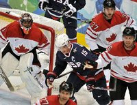 Хоккей: сборные Канады и США вышли в полуфинал олимпийского турнира