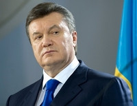 Янукович отказывается признавать свою отставку