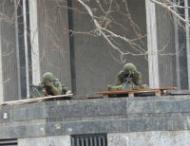 Пулеметчики заняли позиции около парламента Крыма&nbsp;&mdash; СМИ