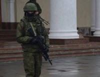 Ожидается, что захваченных в Крыму заложников освободят ночью