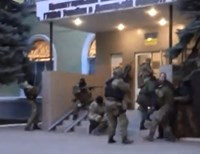 Обнародовано видео, как террористы захватывали в Краматорске горотдел милиции