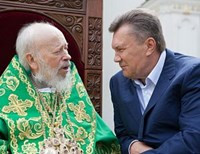 Янукович пытался сместить митрополита Владимира с поста главы УПЦ МП