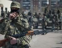 Террористы ночью обстреляли блокпост в предместье Славянска