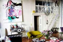 Известный дизайнер кристиан лакруа продает квартиру в центре парижа за 2 миллиона евро
