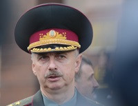 Глава Минобороны выступает против введения военного положения в Донбассе