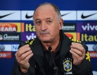 Луис Сколари уволен с поста главного тренера сборной Бразилии по футболу