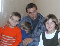 Владимир Мельников с детьми