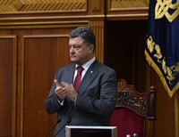 Порошенко проанонсировал передислокацию войск на Донбассе