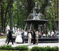 К майским праздникам в столице запустят фонтаны