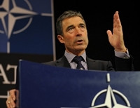 Генсек НАТО: Россия может напасть на Украину под видом гуманитарной операции
