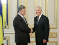 Порошенко предложил США присоединиться к международной гуманитарной миссии в Украине