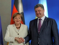 Петр Порошенко пригласил Ангелу Меркель посетить Украину