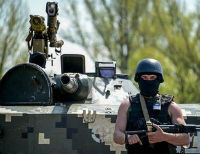Бойцы Нацгвардии и армейского спецназа зачищают Луганск от боевиков