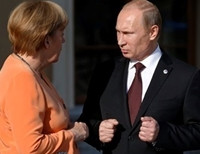 Меркель позвонила Путину спросить про вторжение конвоя