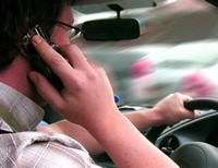 До конца сентября ГАИ будет ловить водителей, разговаривающих за рулем по телефону 