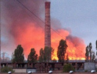 Утром в Одессе горел деревообрабатывающий завод (фото)