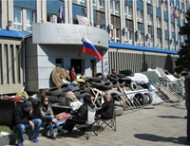 В Луганске «кадыровцы» вытеснили местных боевиков из здания СБУ — СМИ