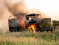Украинские военные укрепили позиции под Донецком и уничтожили грузовик террористов (видео)