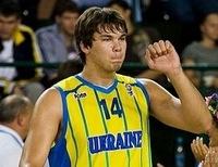 Клуб НБА отказался от украинца Фесенко