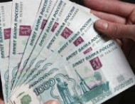 Сегодня на московской валютной бирже курс доллара вырос до рекордной отметки в 42 рубля
