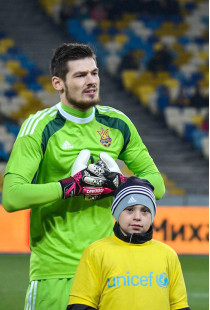 В 20-м матче под началом Фоменко сборная Украины не смогла одолеть в Киеве литовцев 