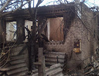 Ремонтники не смогли спасти Трехизбенку от гуманитарной катастрофы из-за обстрела боевиков