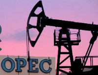 Нефть и российский рубль дешевеют на фоне решения ОПЕК