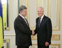 Порошенко и Байден поговорили о деньгах для Украины