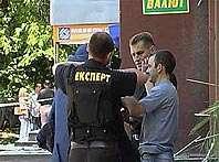 Организатора серии взрывов в мелитопольском ощадбанке, совершенных с целью&#133; Ограбления, помогли задержать свидетели, рассказавшие, что у мужчины нет пальцев на одной руке