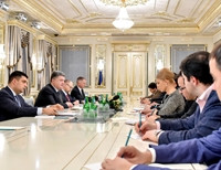 Порошенко провел встречу с главами фракций Рады. Призвал принять бюджет (видео)