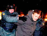 В Москве на митинге в поддержку братьев Навальных задержаны 22 активиста