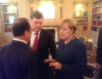 У Порошенко рассказали, о чем договорился президент с Меркель и Олландом