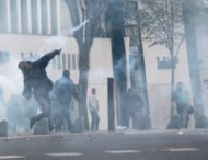 По Франции прокатилась волна массовых беспорядков