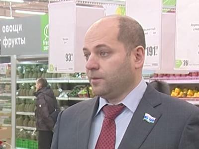 В России придумали, как преодолеть кризис: депутат предложил людям меньше есть (видео)