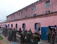 Заключенные работают на армию