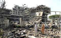 Террорист-смертник взорвал грузовик с полутонной взрывчатки у пятизвездочного отеля «перл континенталь» в пакистанском городе пешавар