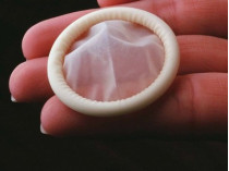 «В условиях нынешней борьбы с венерическими болезнями презерватив — самое эффективное оружие» 