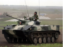 В Украину со стороны России въехала военная техника