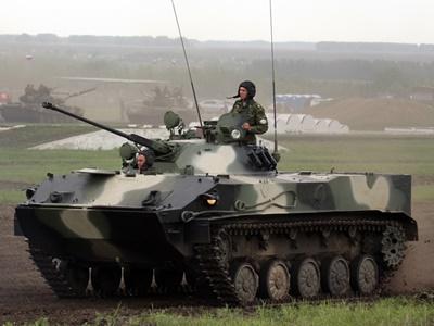 В Украину со стороны России въехала военная техника